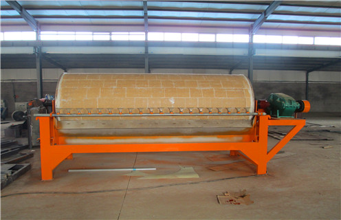 永磁磁選機(jī)，濟(jì)南永磁強(qiáng)磁選機(jī)工作原理_遠(yuǎn)力濟(jì)南永磁強(qiáng)磁選機(jī)工作原理的結(jié)構(gòu)磁場(chǎng)分布圖
